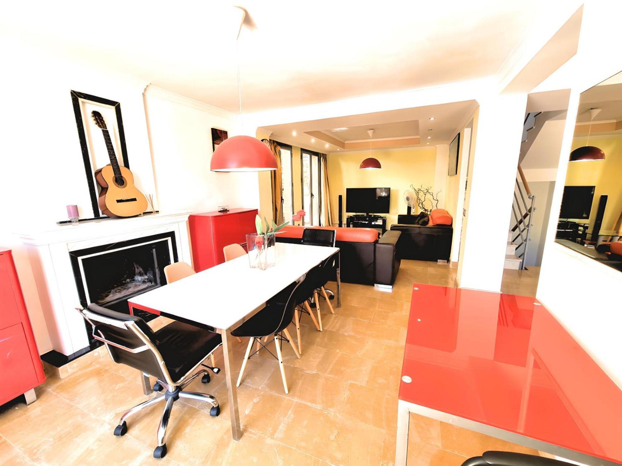 Stunning Home With Outdoor Swimmingpool, 4 Bedrooms And Wifi Benalmádena Exterior photo