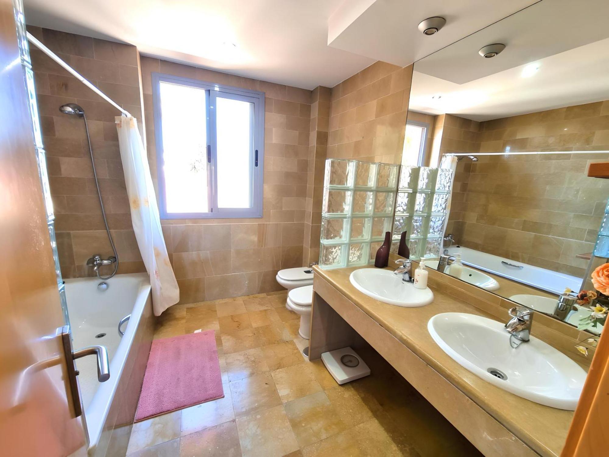 Stunning Home With Outdoor Swimmingpool, 4 Bedrooms And Wifi Benalmádena Exterior photo